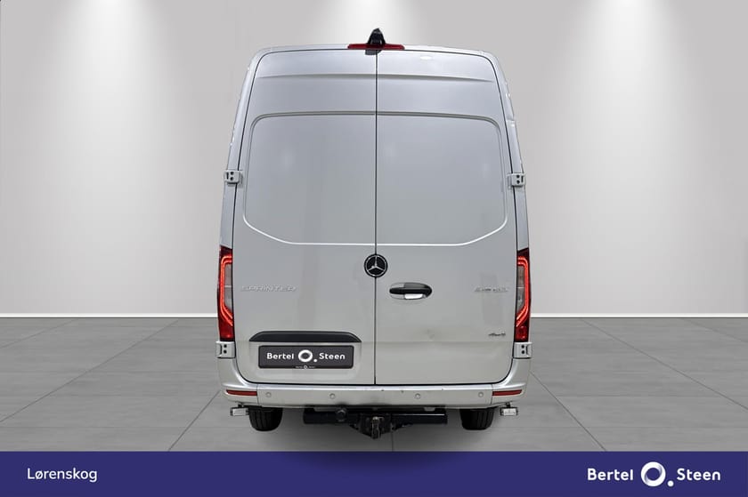 Bilde 4 av Mercedes-Benz Sprinter 319 CDI 4x4 Panel Van 319/43 | Webasto | 360° | AdCruise | Hengerfeste