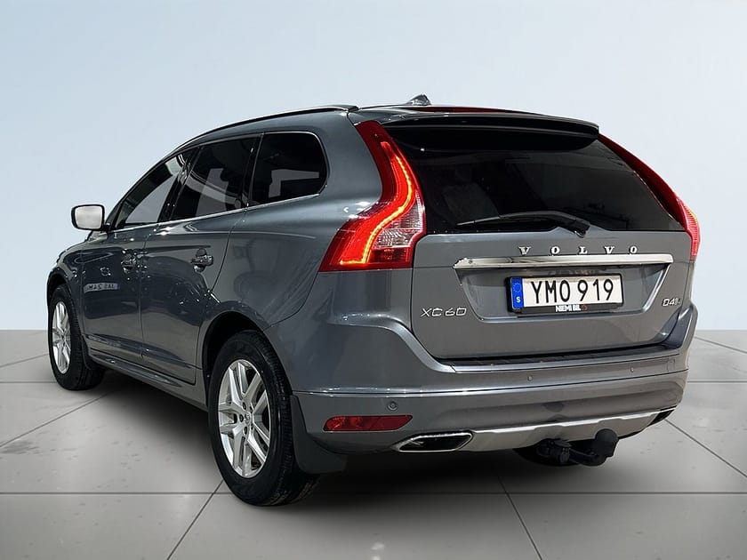 Bild 5 av Volvo XC60 D4 AWD Classic Momentum Drag Pvärm Pano Kamera GPS SoV