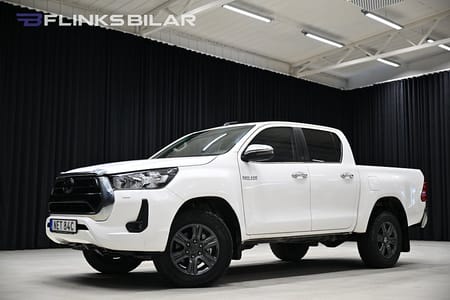 Toyota Hilux Dubbelhytt AWD 150HK Automat|Dubbellhytt|Lågmil|Drag|Värmare|Moms