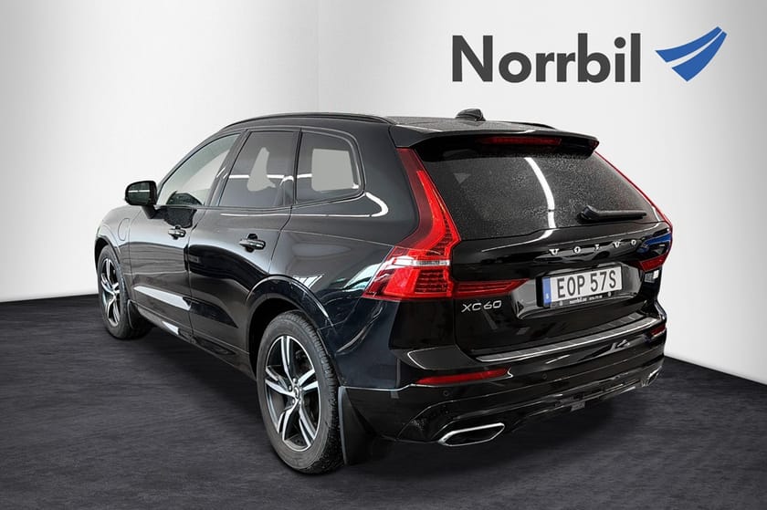 Bild 4 av Volvo XC60 T8 AWD Recharge R-Design 392hk B&W PANO VÄRMARE DRAG