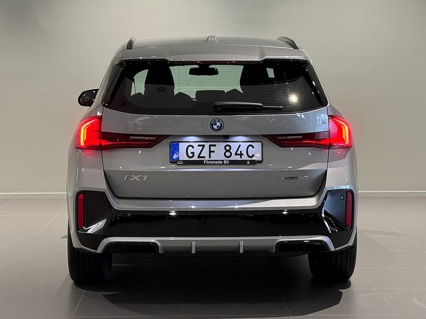 Bild 4 av BMW iX1 xDrive30 M Sport Edition Rattvärme Elstol med minne