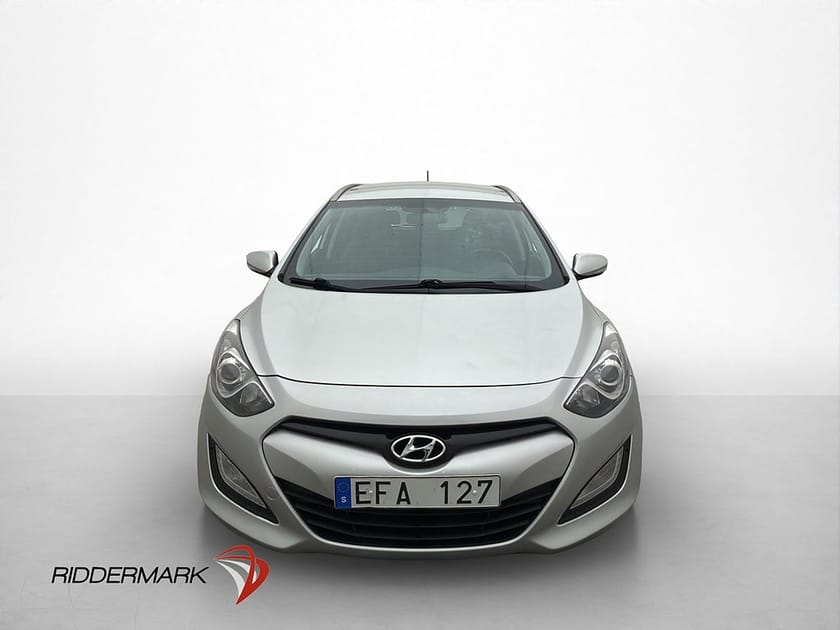 Bild 2 av Hyundai i30 Kombi 1.6 CRDi 110hk Business Sensorer Farthåll