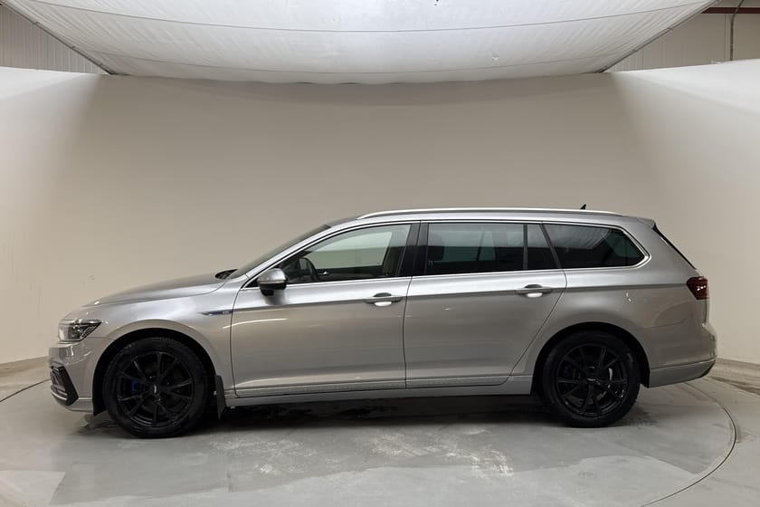 Bild 3 av Volkswagen Passat Sportscombi GTE (218hk) Executive Business