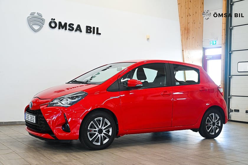 Bild 1 av Toyota Yaris Hybrid e-CVT Life Euro 6