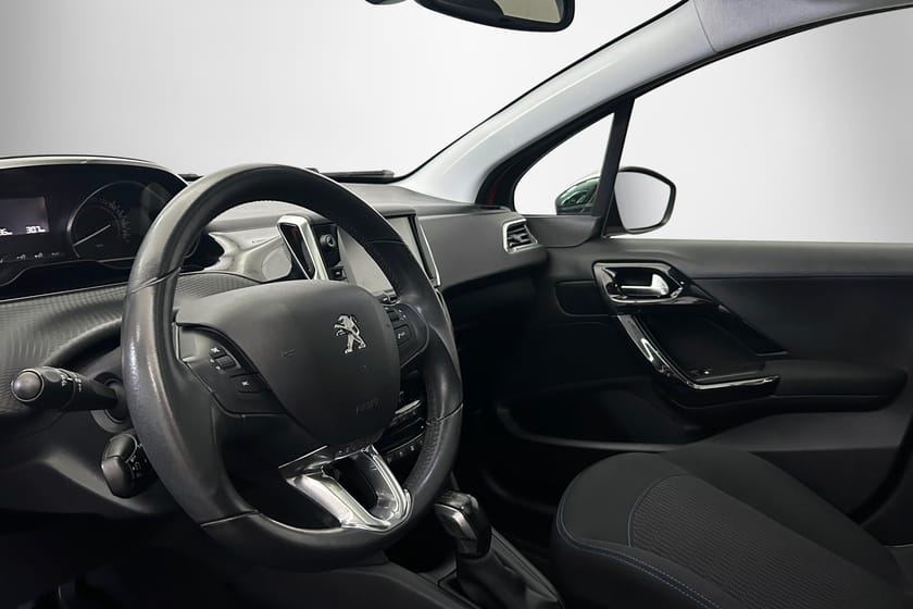 Bild 5 av Peugeot 208 1.2 83hk | Nyservad Farthållare