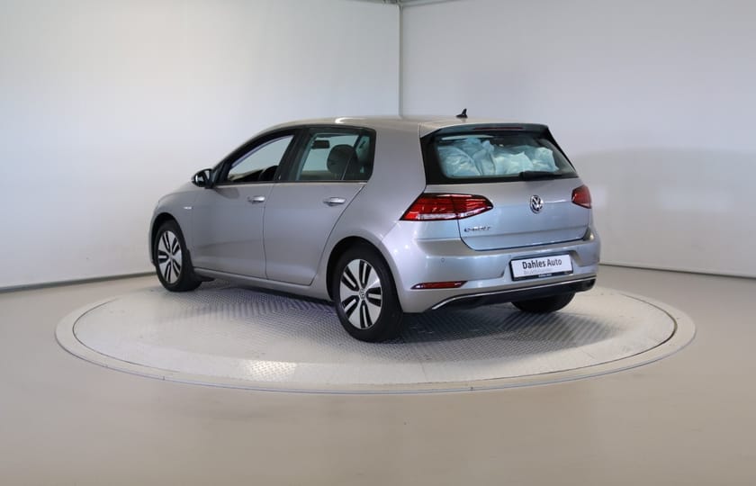 Bilde 3 av Volkswagen e-Golf 136hk 229WLTP ACC/Navi/Klima/BT/Carplay/P-sensor