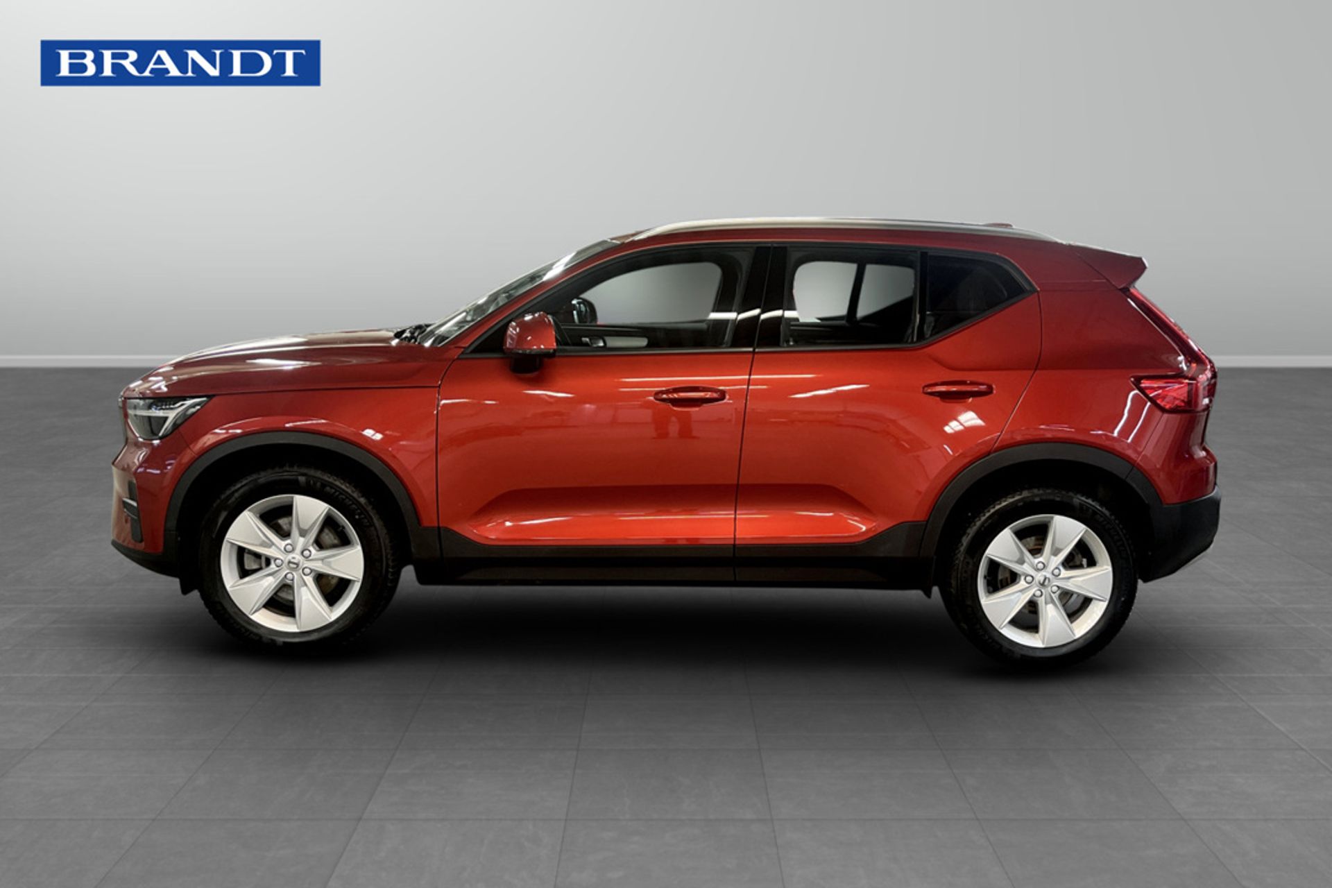 Volvo XC40 B3 FWD Bensin Core 2024, bild 3/9