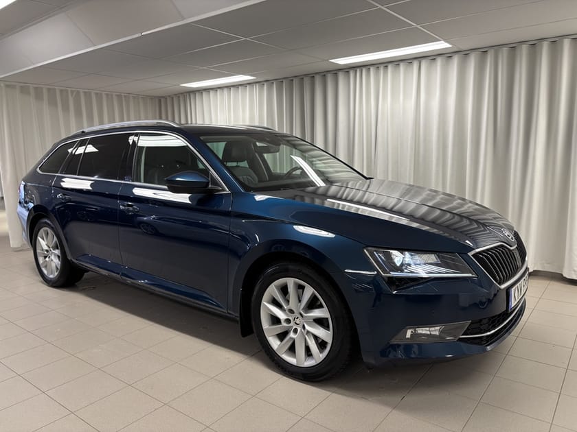 Bild 1 av Škoda Superb Kombi STYLE 2,0 TDI 190 DSG 4X4
