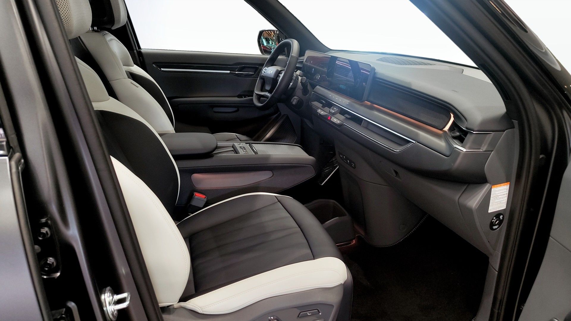 Kia EV9 LINE AWD LONG RANGE 7 SITS 2026, kuva 3/23