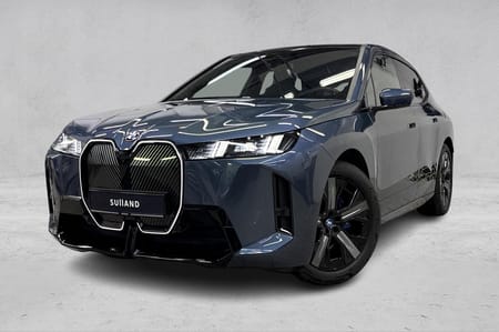 BMW iX xDrive60