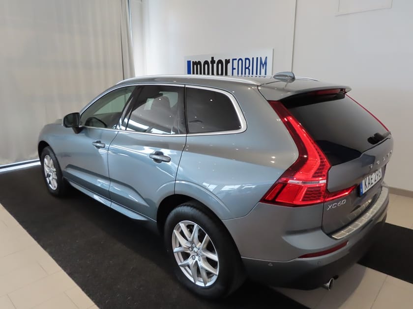 Bild 3 av Volvo XC60 XC 60 B5 250HK Aut 4X4 Momentum Advanced