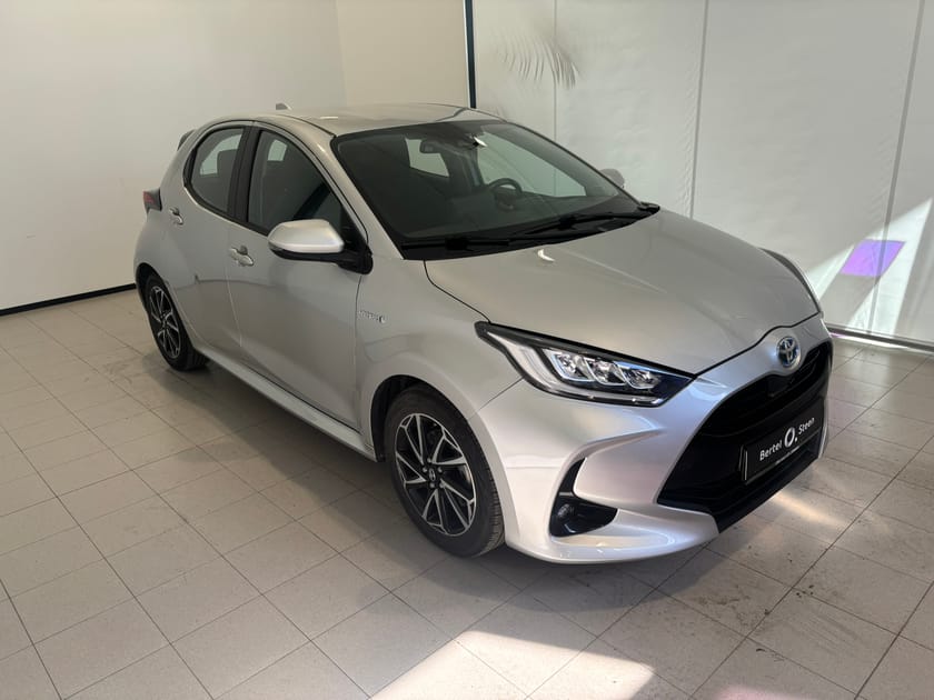 Bilde 2 av Toyota Yaris Hybrid Active Tech Varme ratt, Adaptive Cruise, Automat