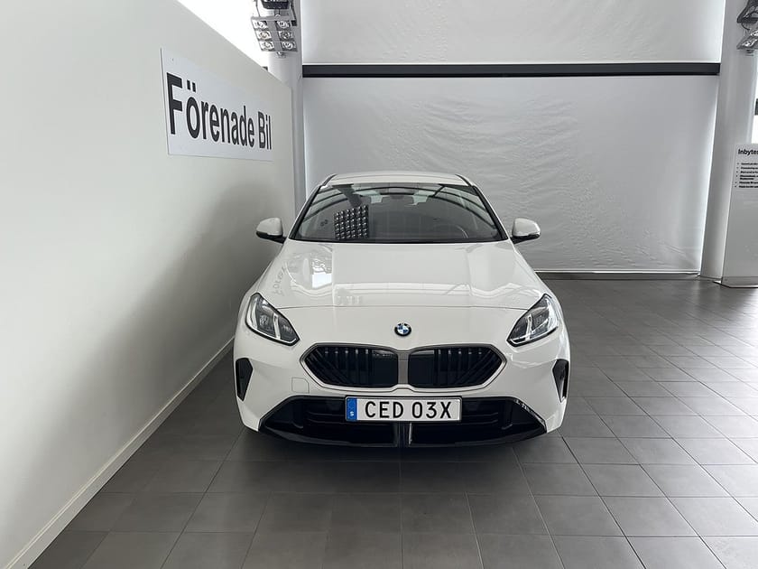 Bild 2 av BMW 120 M Sport Design Nav Drive/Park-assist Rattvärme