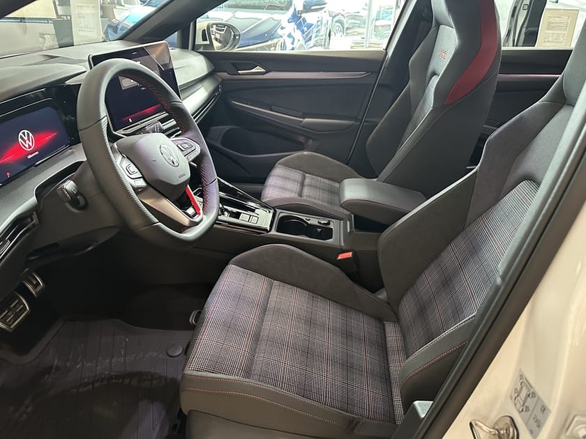 Bild 5 av Volkswagen Golf GTI 265 HK DSG7
