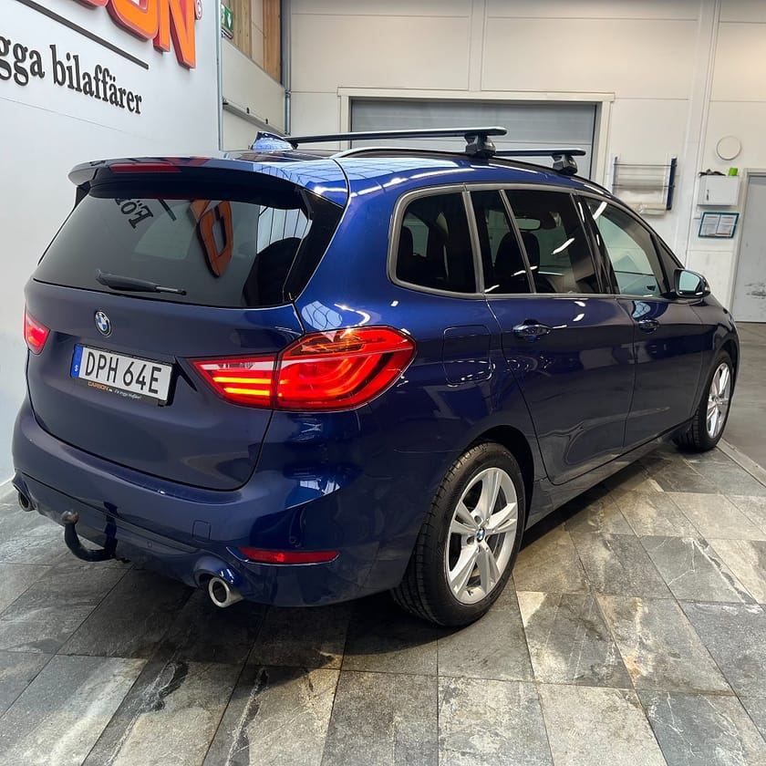 Bild 4 av BMW 218d xDrive Gran Tourer 218 Sport line Navi HUD Värmare 7-sits