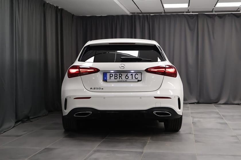 Bild 5 av Mercedes-Benz A 250 e AMG Advanced Plus LED Night Rattvärme MOMS