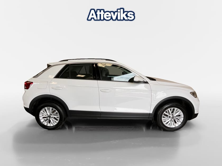 Bild 2 av Volkswagen T-Roc 1.5 TSI 150hk *Backkamera/Dragkrok*