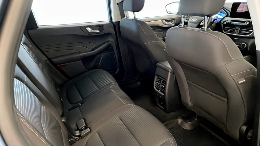 Bild 5 av Ford Kuga Plug-In Hybrid E-CVT, 225hk Titanium 225h