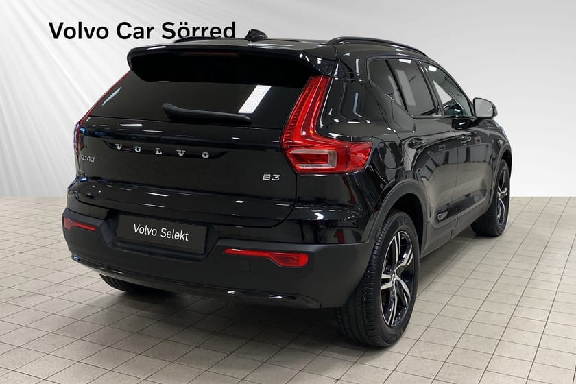 Bild 5 av Volvo XC40 B3 FWD Bensin Plus Dark