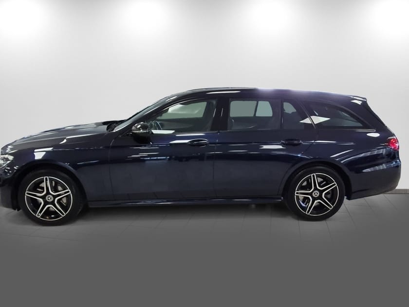 Bild 2 av Mercedes-Benz E 300 T de 4MATIC – AMG Line