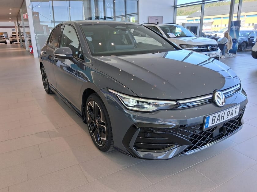 Bild 2 av Volkswagen Golf R-LINE 1,5 ETSI 150 HK DSG7