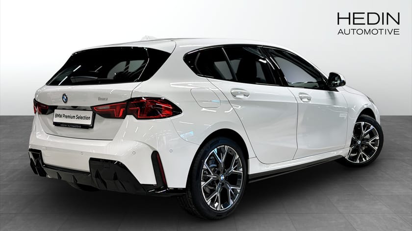 Bild 2 av BMW 120 M Sport Backkamera