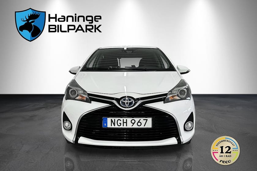 Bild 3 av Toyota Yaris Hybrid e-CVT Active / Backkamera / Superdeal 3,95%