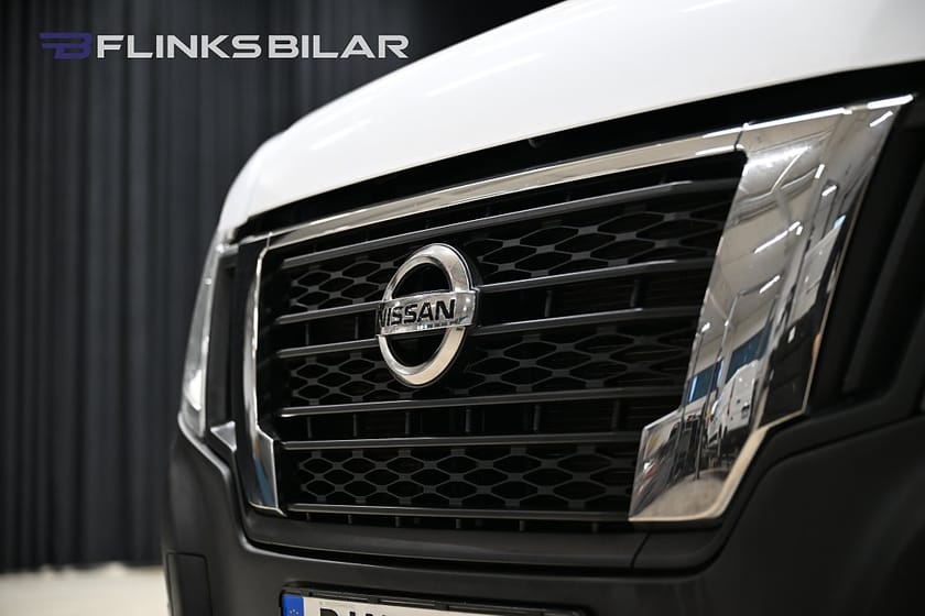 Bild 2 av Nissan NV400 Chassi dCi 150HK Volymskåp|Bakgavellyft|Lågmil|EnÄgare|Leasbar