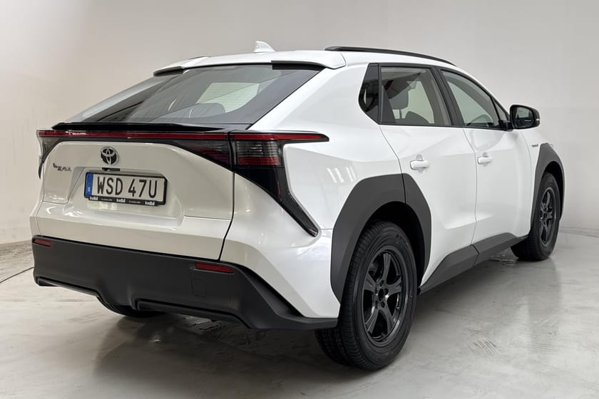 Bild 3 av Toyota bZ4X (204hk) Active