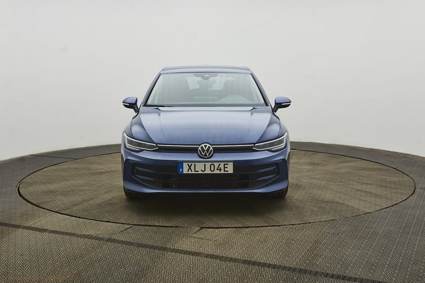 Bild 3 av Volkswagen Golf LIFE mHEV 1.5 150hk |Vinterdäck|P-värmare