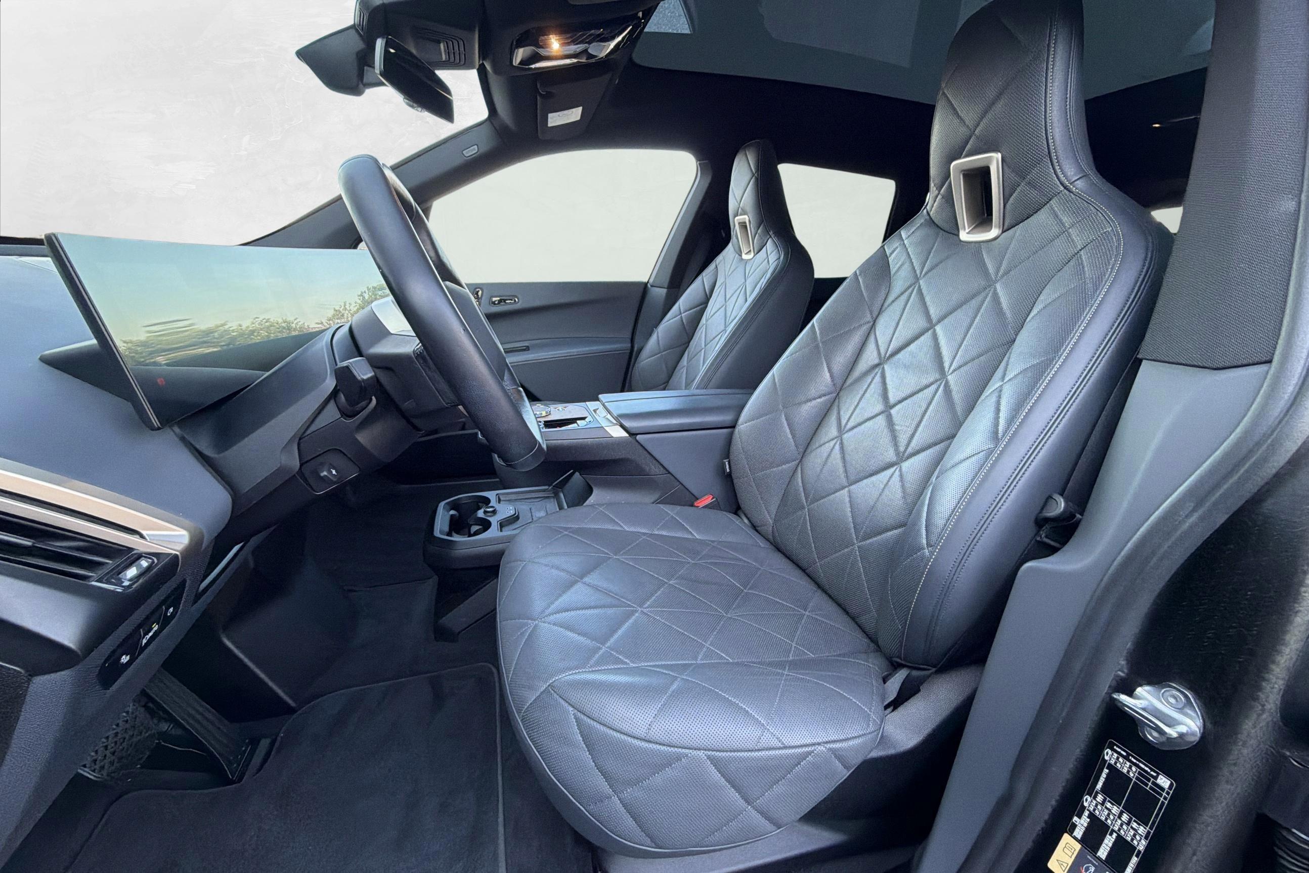 BMW iX xDrive50, 524hp, 2023