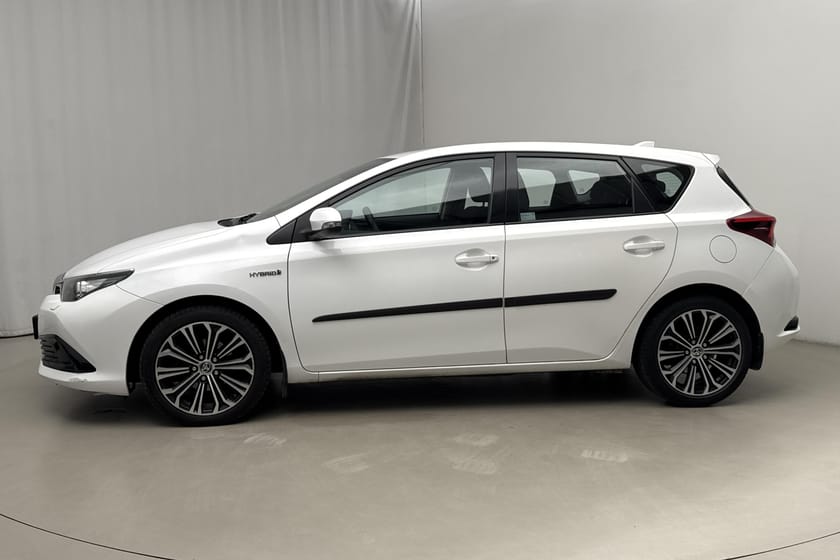 Bild 2 av Toyota Auris Hybrid 1.8 HSD 5dr (99hk)