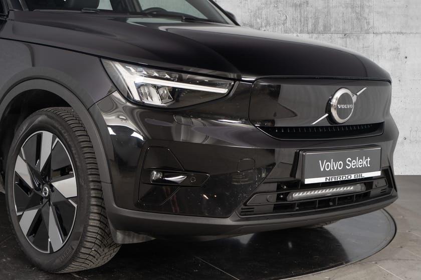 Bilde 2 av Volvo XC40 Recharge Twin 408 hk Plus. 532 km WLTP/Krok/Varmepumpe/Adaptiv cruise