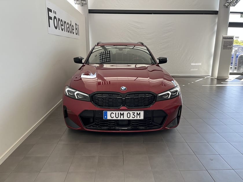 Bild 2 av BMW M340i xDrive Touring M Sport Pro H/K Drag Panorama Rattvärme