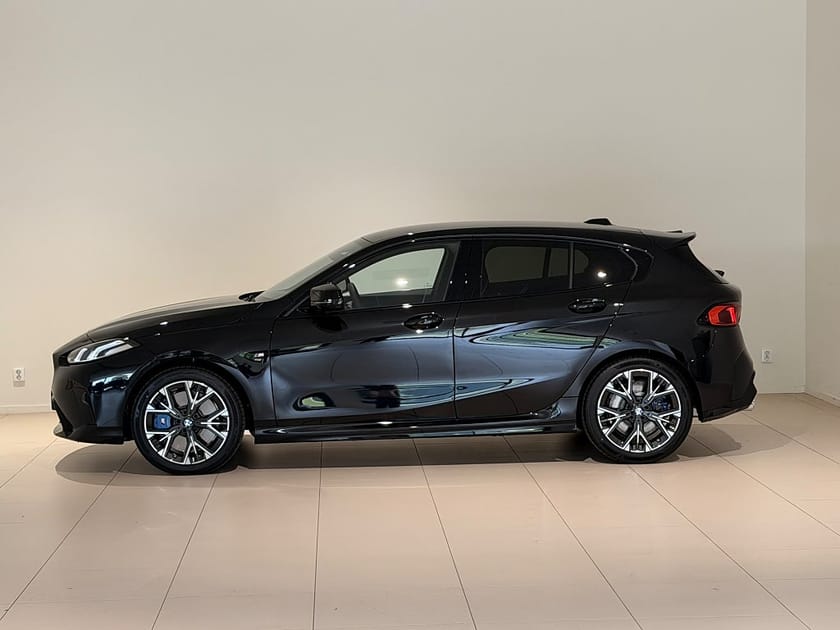 Bild 3 av BMW M135 xDrive xDrive, Privatleasingkampanj 24 månader ink vinterhjul