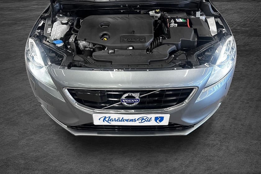 Bild 4 av Volvo V40 D2 Momentum (115hk) Dieselvärmare VoC Navigator Pdc