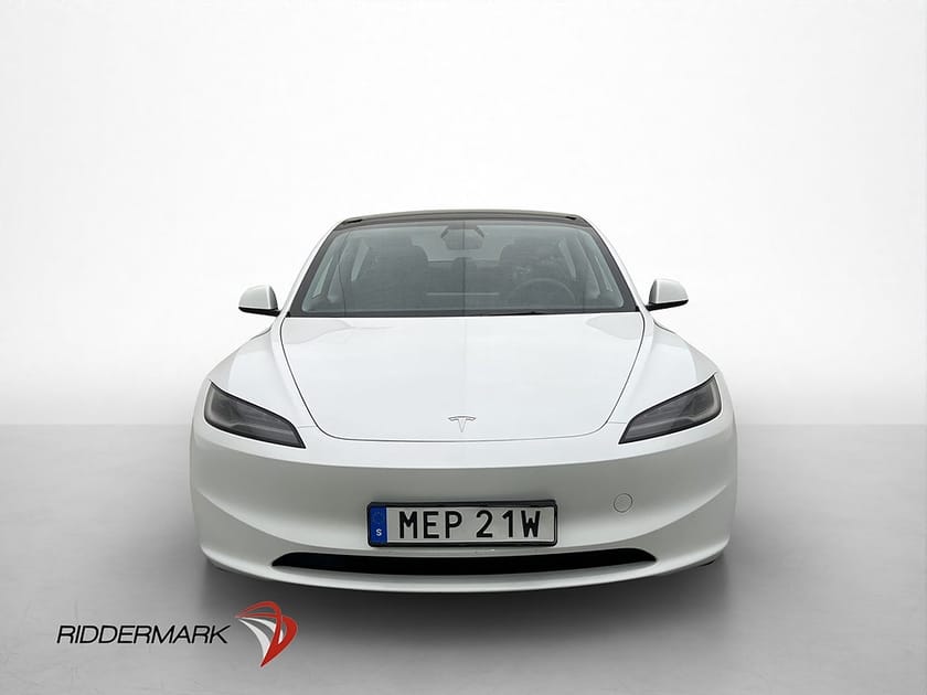 Bild 3 av Tesla Model 3 Long Range AWD MOMS Autopilot Värmare