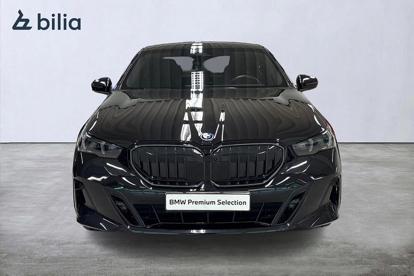 Bild 5 av BMW 550e xDrive Sedan M-Sport Pro | H&K | Aktiv farth. | Drag