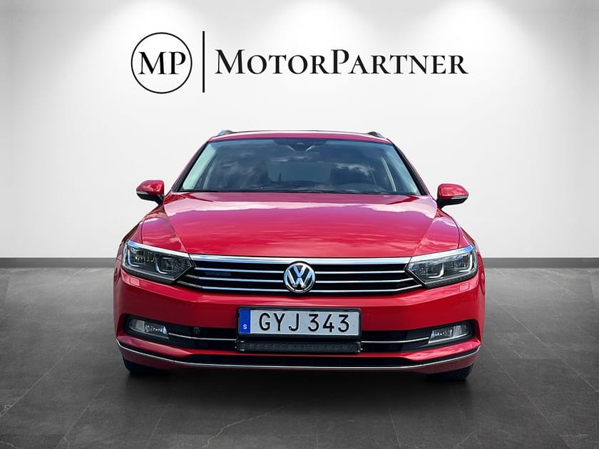 Bild 2 av Volkswagen Passat Sportscombi 2.0 TDI 4Motion GT Cockpit Drag Skinn Kamera