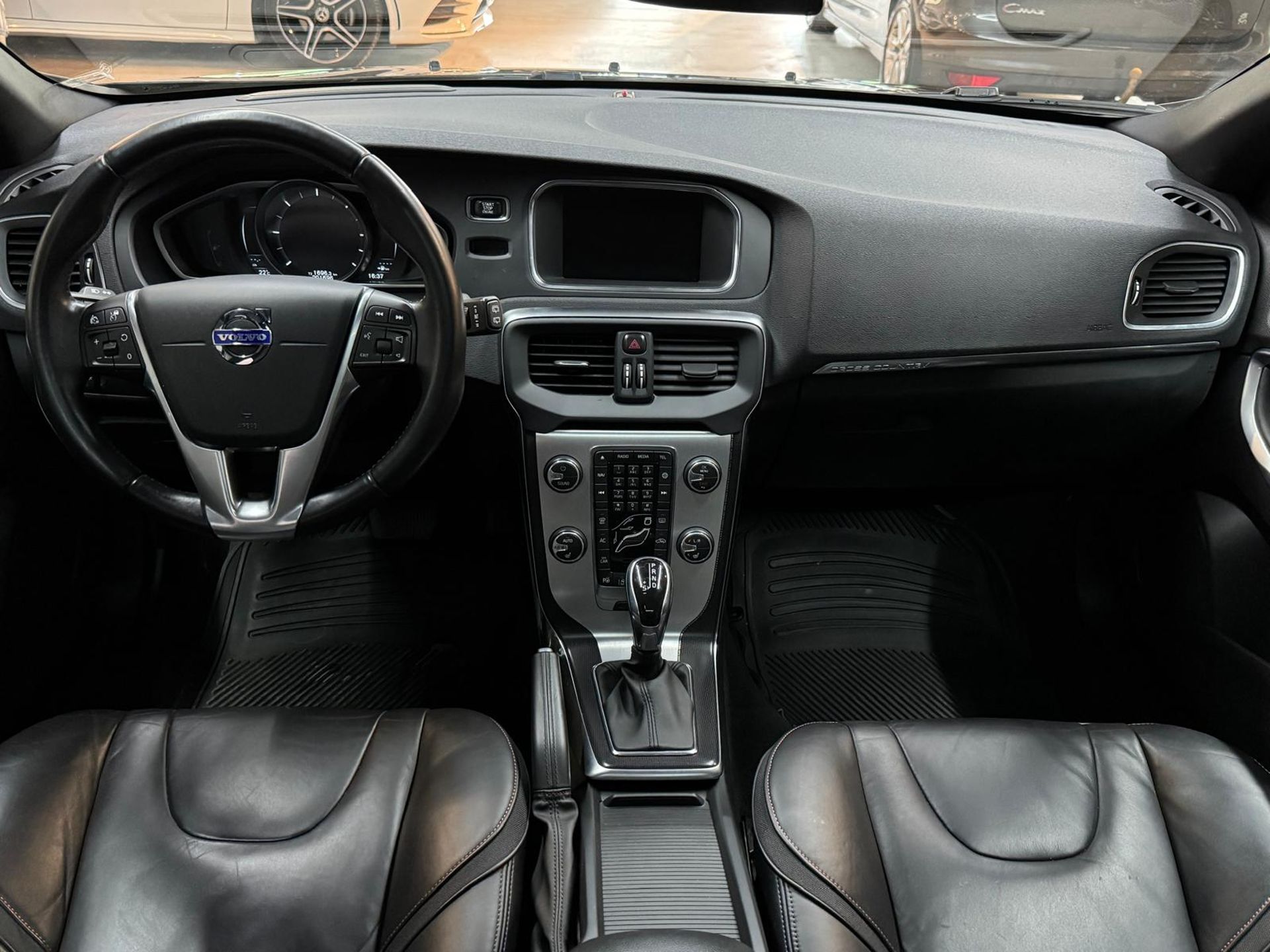 Volvo V40 D4 2015, bild 6/10
