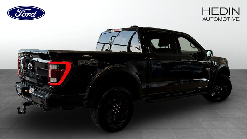 Bild 2 av Ford F-150 SuperCrew LARIAT BLACK EDI 4X4 5.0L V8 E85 400HP låg skatt