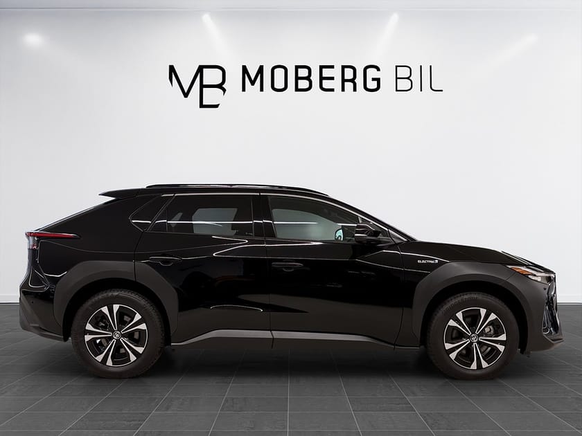 Bild 3 av Toyota bZ4X