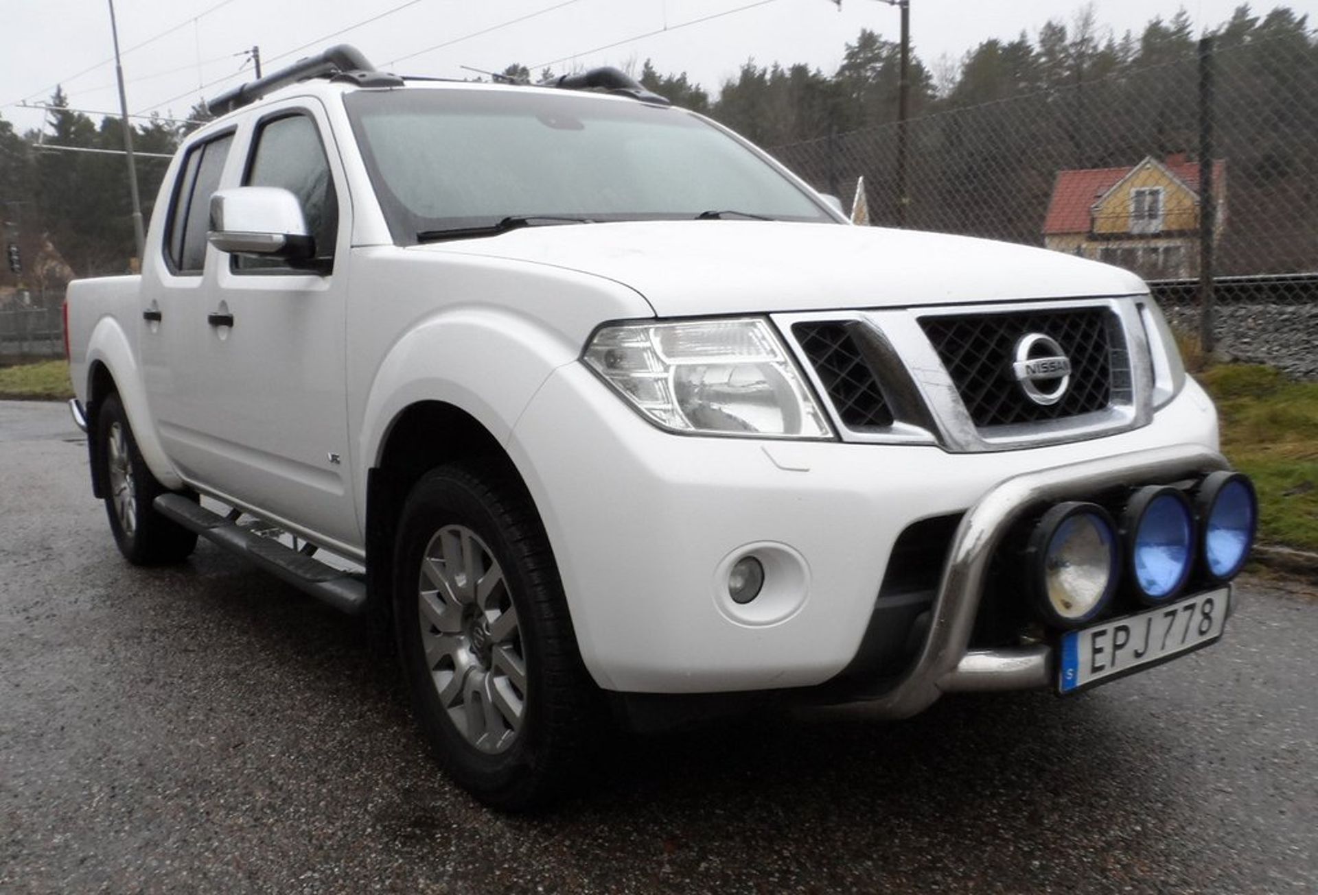 Nissan Navara Dubbelhytt 3.0 dCi V6 4x4 2015, kuva 7/27