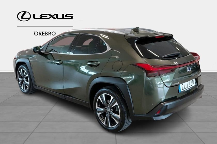 Bild 3 av Lexus UX 250h E-Four Premium AWD Teknikpaket inklusive vinterhjul