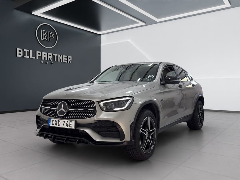 Bild 1 av Mercedes-Benz GLC 300 e Coupé 4MATIC 9G-Tronic AMG Line/SE SPEC