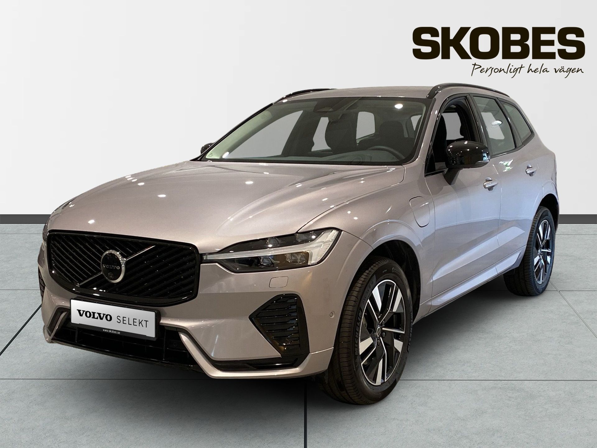 Volvo XC60 T6 Plus Dark Nordic Edition 2026, bild 3/10