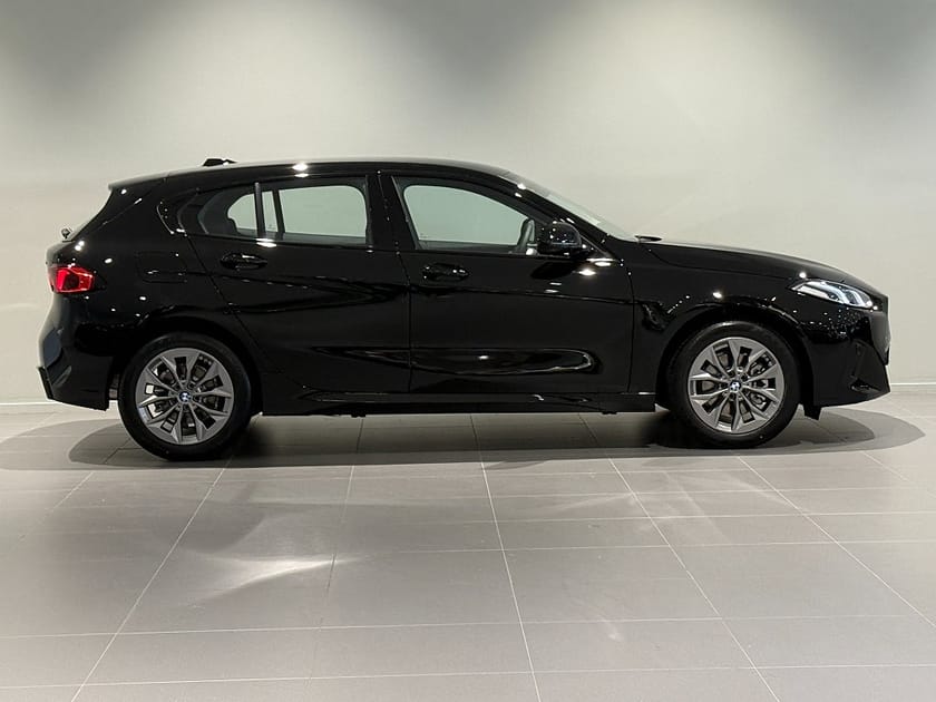 Bild 3 av BMW 120 Aut Nav Drive/Park Assist Rattvärme 17"