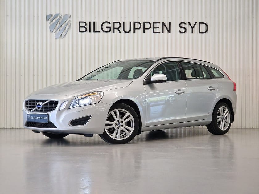 Bild 1 av Volvo V60 D4 Momentum Business Edition Pro|Värmare|
