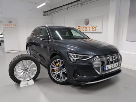 Audi e-tron 55 quattro Q V-Däck ingår Cockpit-B&O-360°/3D-Pano-Drag-Matrix-