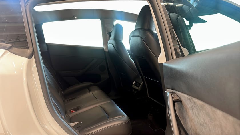 Bild 5 av Tesla Model Y Long Range AWD